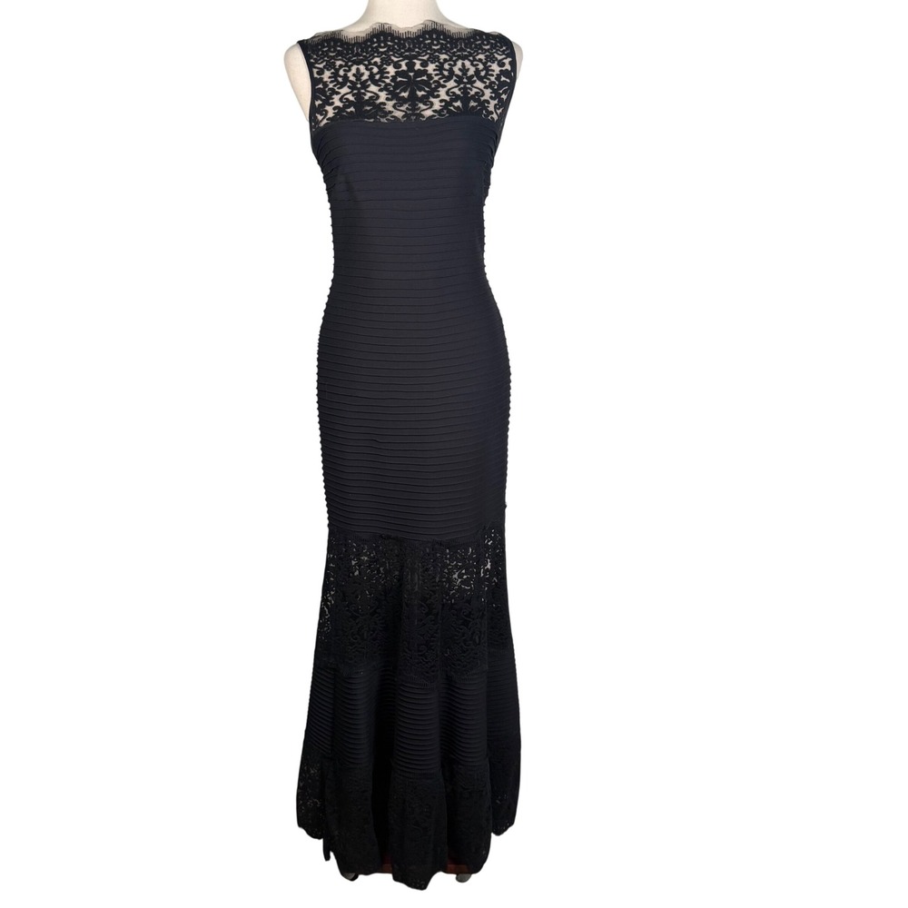 Tadashi Shoji Gown Dress Womens Size S Black Lace Pintuck Mermaid Formal Evening